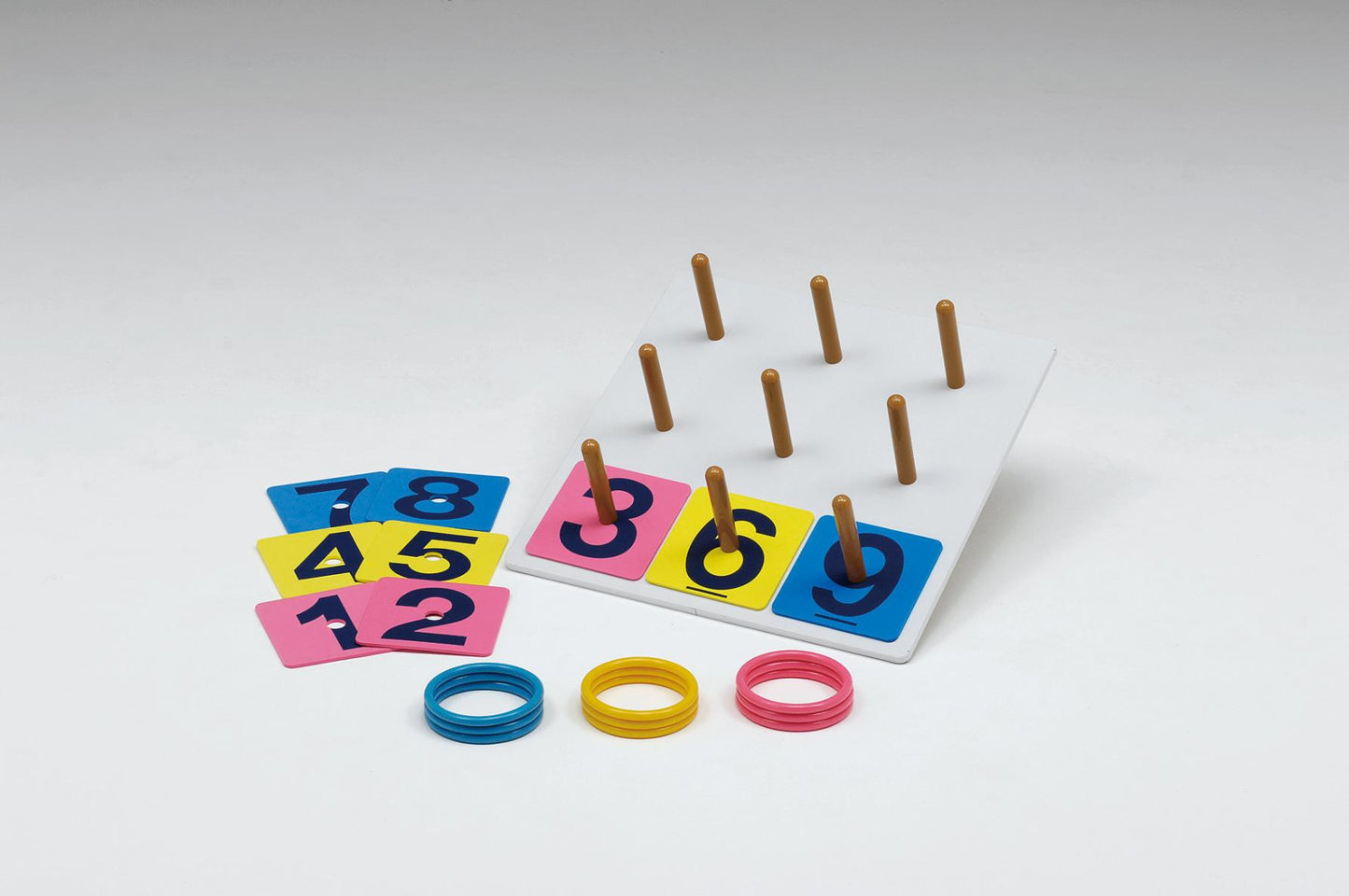 抽選輪投ゲゲーム B3424